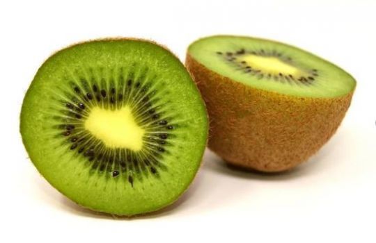 Le kiwi est un des fruits les plus concentrés en vitamine C