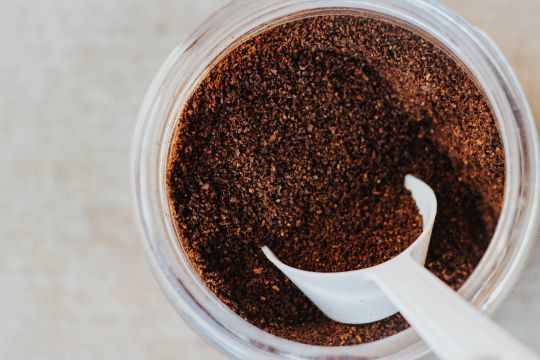 Le marc de caf&eacute; a de nombreuses utilisations pour la peau et les cheveux